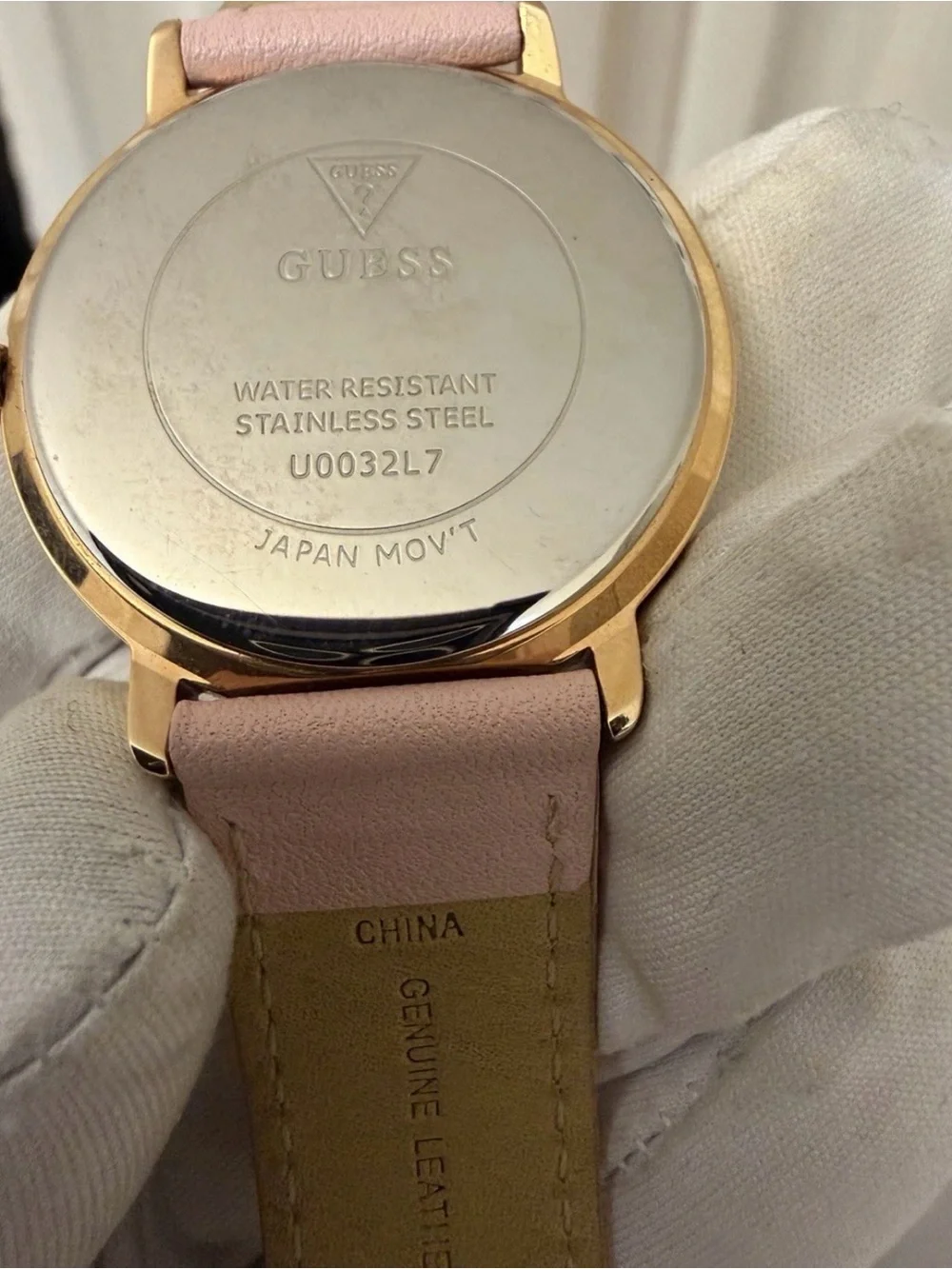 Guess Sparkling Pink Breast Cancer Awareness Ladies Watch 36mm W0032L7